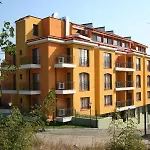 Serena Aparthotel 3*