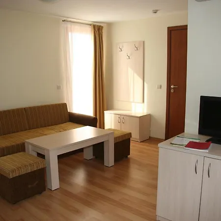 شقة فندقية Serena 3*