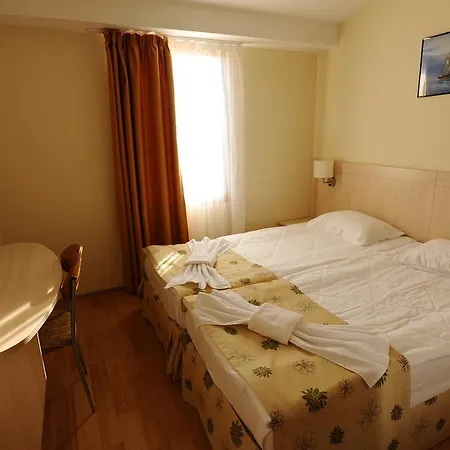 Serena 3* سوزوبول