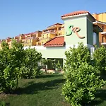 Serena 公寓式酒店
