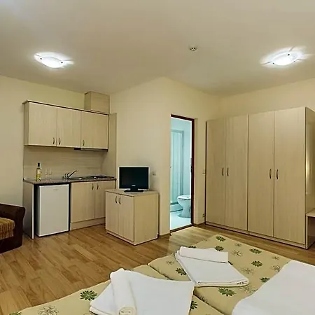 Aparthotel Serena