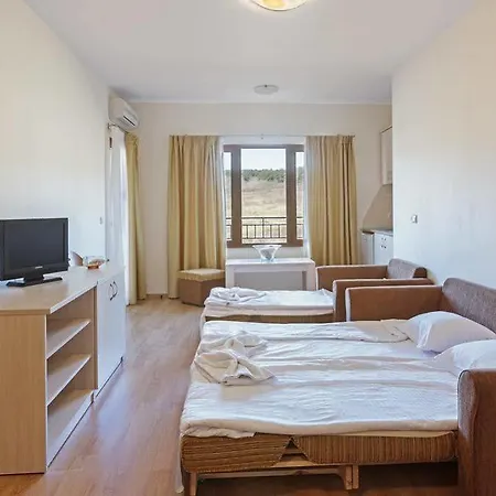 Lägenhetshotell Serena 3*