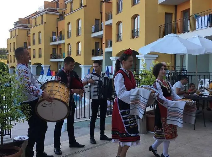 Апартхотел Serena Созопол